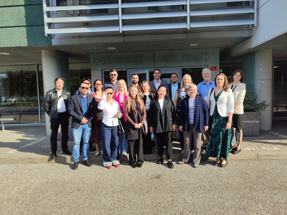 IT College Hosts Cyber Capacity-Building Fellowship Delegation from the Global South